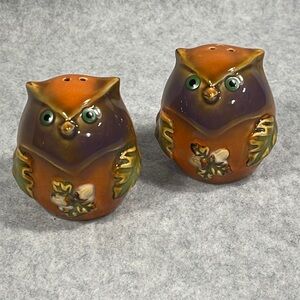 Vintage Owl 2.5” Salt And Pepper Shakers Ceramic Pottery Earth Tone Orange Green